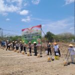 BBPP Kementan Dukung Penuh Swasembada Pangan 2025: Ikuti Penanaman Jagung Serentak Kuartal IV Polda NTT di Manulai I IMG-20251009-WA0007