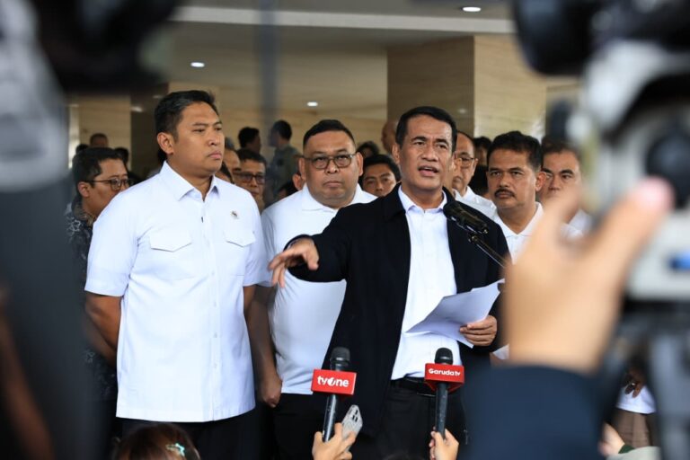 Mentan Amran: Berani Korupsi Bantuan Bencana, 1×24 Jam Saya Pecat !