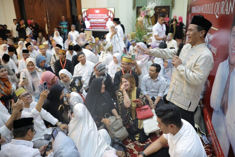 Pesan Persatuan Mentan Amran pada 3.000 Warga KKSS Saat Bukber di Kediamannya