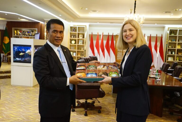 Mentan Australia Telepon Mentan Amran, Ucapkan Terima Kasih Indonesia Pasok Pupuk di Tengah Krisis Global