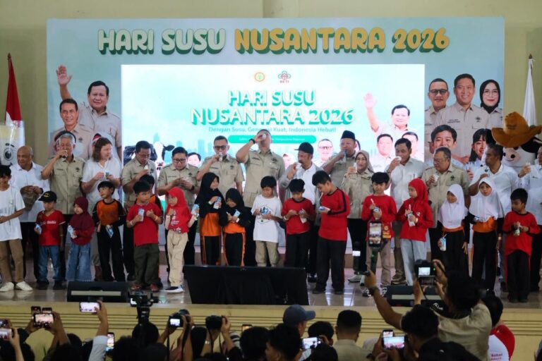 Hari Susu Nusantara 2026, Wamentan Sudaryono Gaungkan Revolusi Susu untuk Anak Indonesia