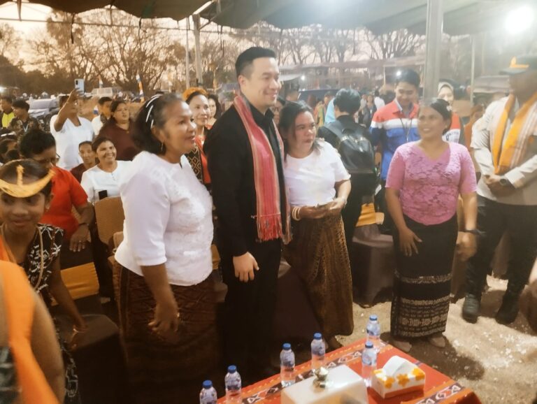 Rawat Keberagaman Lewat Budaya, Wali Kota Kupang dr. Cristian Widodo Puji Harmoni di Kelurahan Penfui